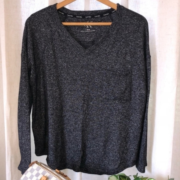 Calvin Klein Tops - Calvin Klein Heathered Black Long Sleeve Shirt w Pocket Women's Small S Sweater